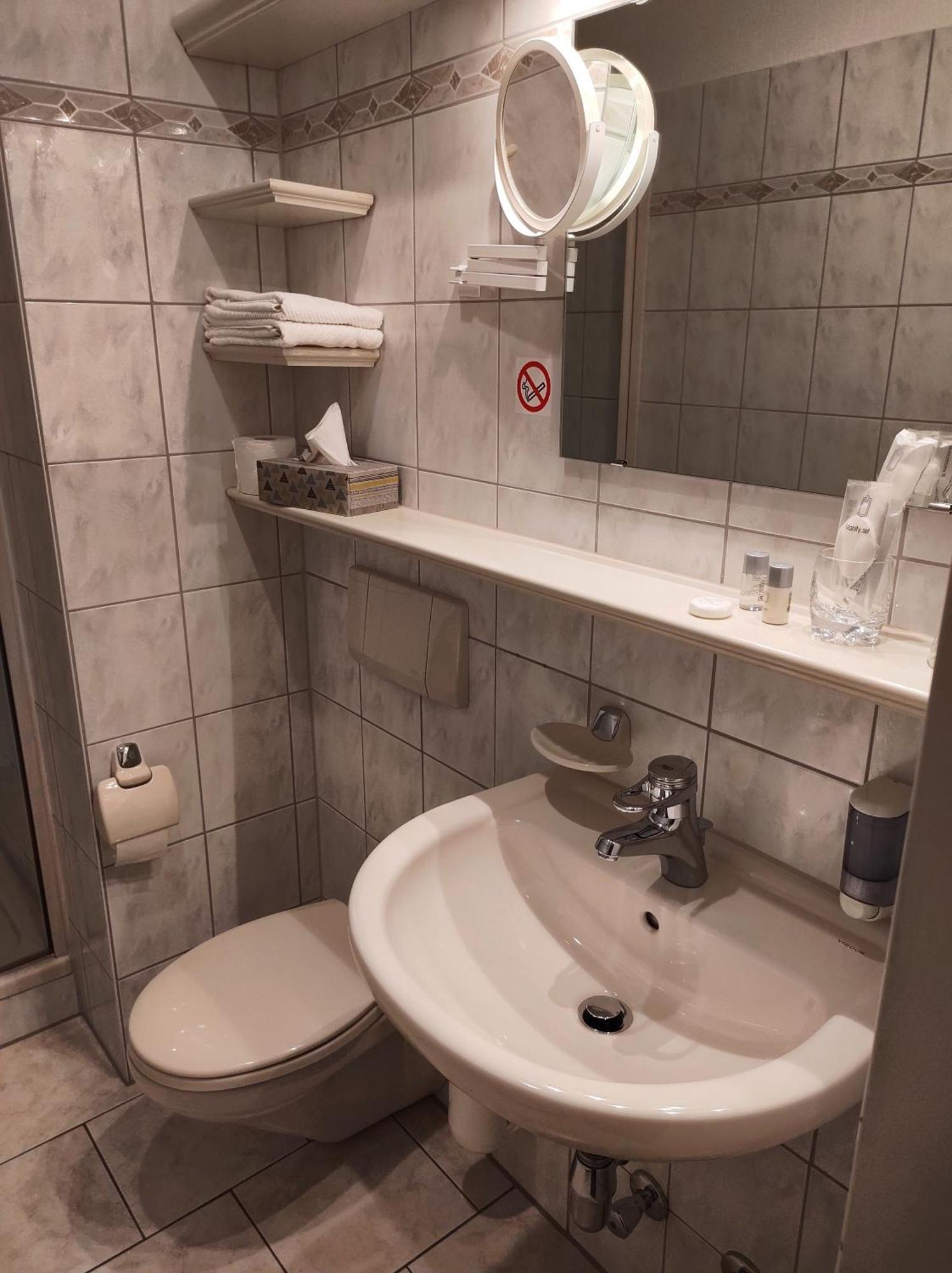 Hotel Weinhof Gross Mackenstedt Stuhr Room photo